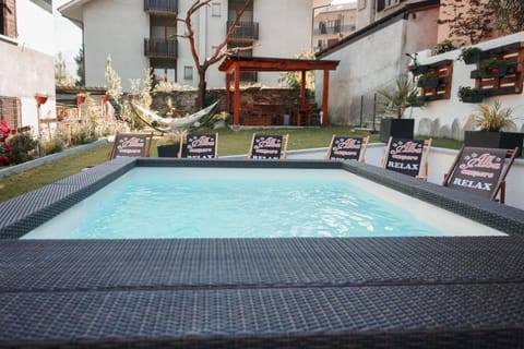 Garden, Swimming pool