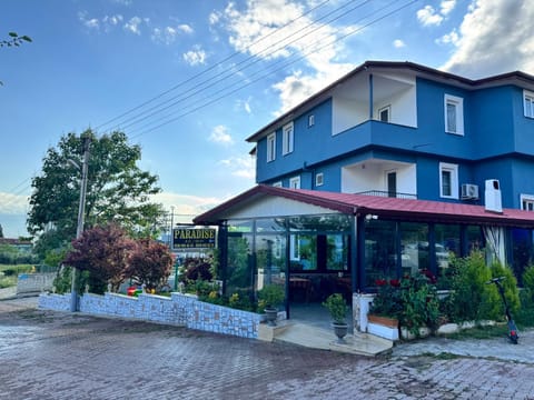 Property building, Day, Street view
