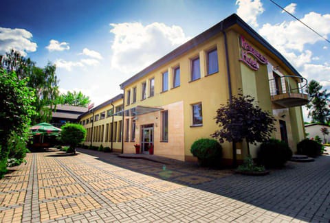 Property building, On site