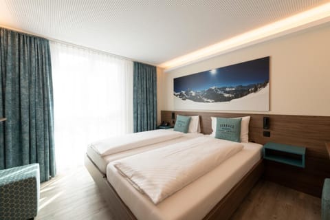 Bed, Photo of the whole room, Decorative detail, Bedroom