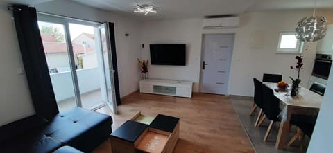 Penthaus Apartment N&M Apartment in Baška Voda