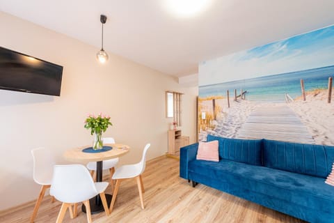 Bed, Living room, Seating area