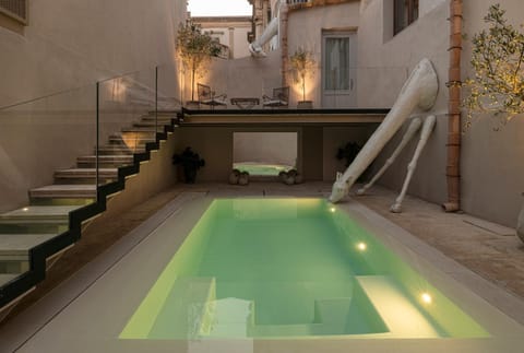Property building, Summer, Pool view, Swimming pool