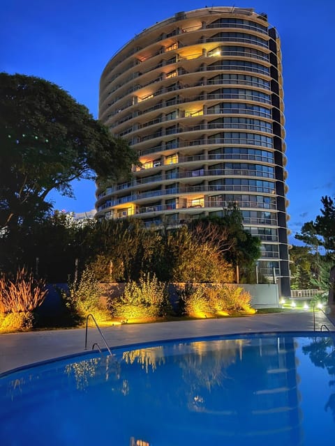 Property building, Garden, Swimming pool