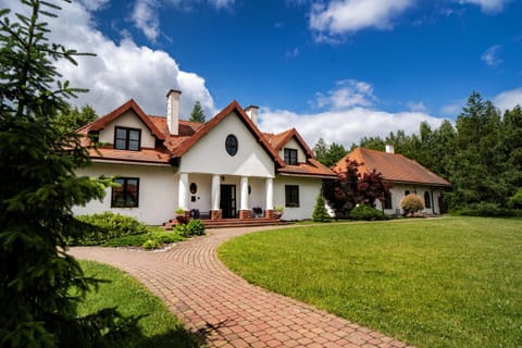 Property building, Spring, Day