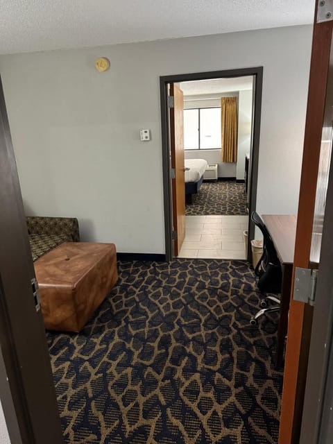 Greenlight Inn & Suites St James Hotel in Ozark Mountains