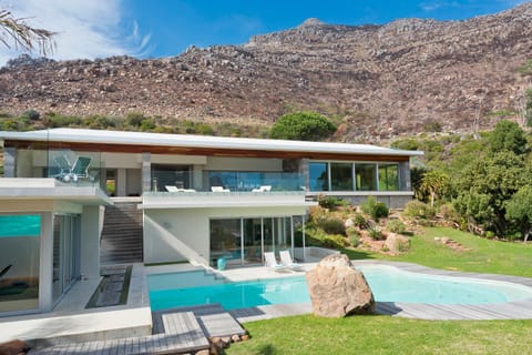 Property building, Swimming pool, Swimming pool