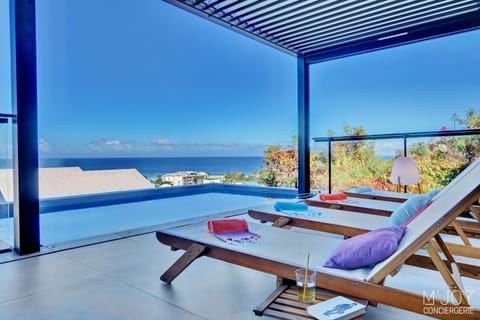 Patio, Natural landscape, View (from property/room), Balcony/Terrace, Sea view, sunbed