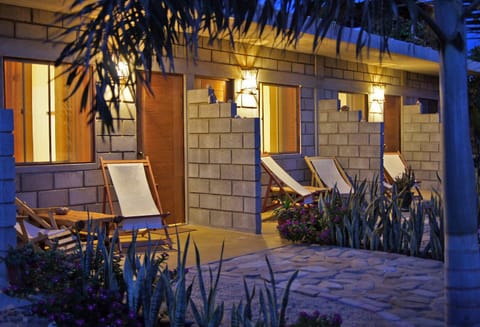 Facade/entrance, Night, View (from property/room), Balcony/Terrace