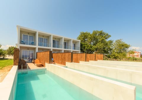Property building, Swimming pool