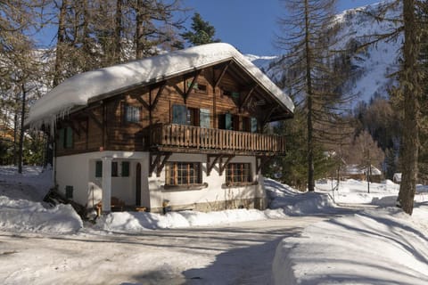 Property building, Winter