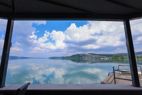 Natural landscape, Balcony/Terrace, Lake view