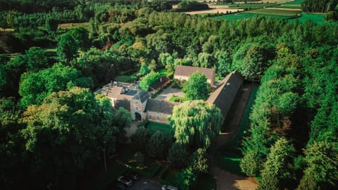 Property building, Day, Bird's eye view