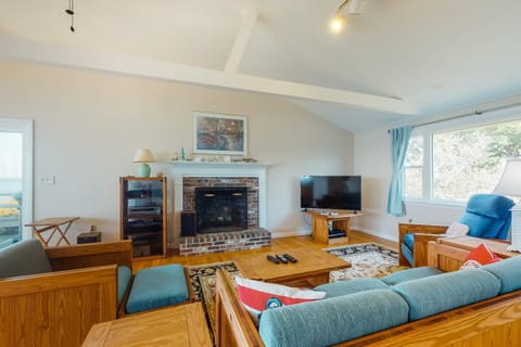 Beaches n' Sunsets House in North Eastham