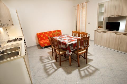 TV and multimedia, Dining area, kitchen