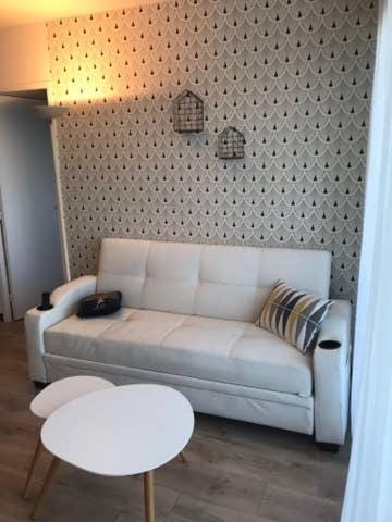 Beau Front de mer cosy accès direct plage St aubin sur mer Apartment in Bernières-sur-Mer