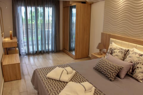 Thea-tro Apartments Hotel in Thasos