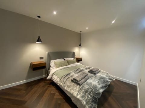 The Retreat, luxury studio apartment in Bath with parking Vacation rental in Bath