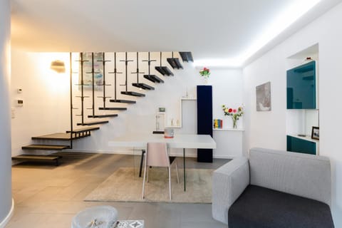 Lounge or bar