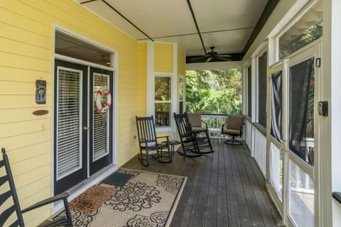 Lloyd's Lodge at Davis Love Dr House in Fripp Island