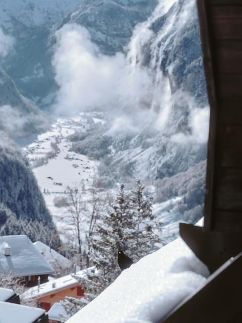 Nearby landmark, Day, Natural landscape, Winter, Mountain view