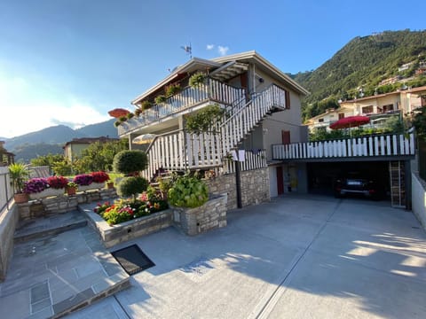 Property building, Mountain view, Parking