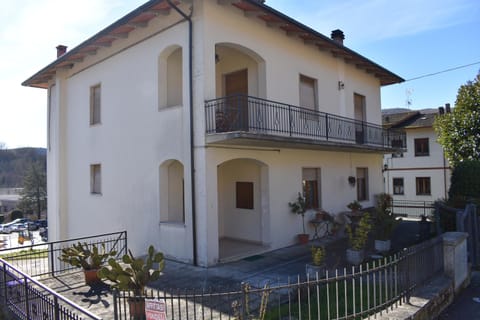 Property building, Balcony/Terrace