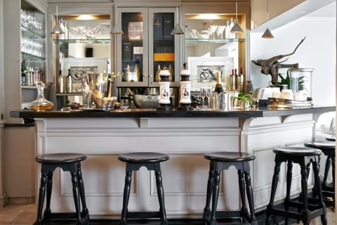 Lounge or bar, Drinks, Alcoholic drinks, Non alcoholic drinks