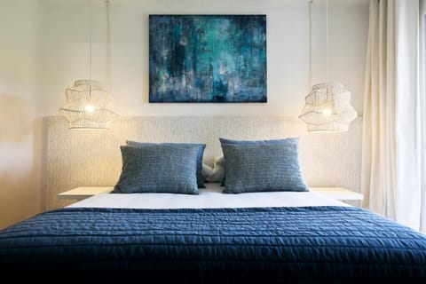 Bed, Bedroom, air conditioner