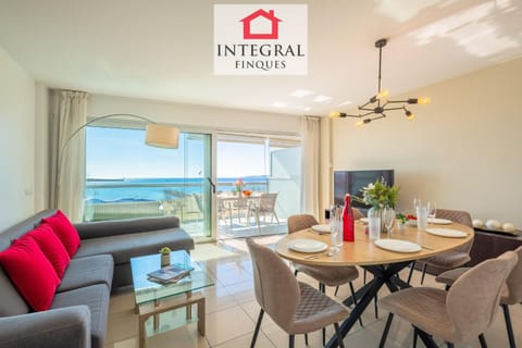 TV and multimedia, Dining area, Beach, Sea view
