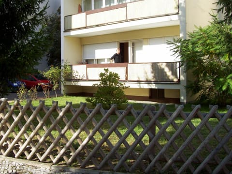 Facade/entrance, Garden, Area and facilities