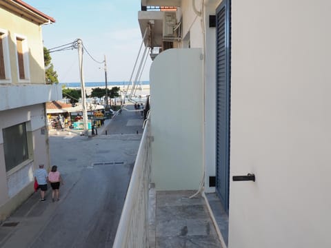 View (from property/room), Balcony/Terrace, Sea view