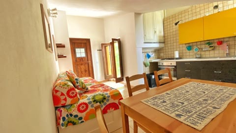 Dining area, Area and facilities, Family