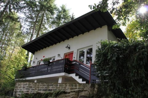 The Vianden Cottage - Charming Cottage in the Forest House in Luxembourg