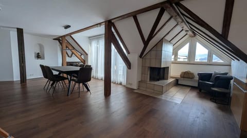 Living room, Seating area, Dining area, Landmark view, Family