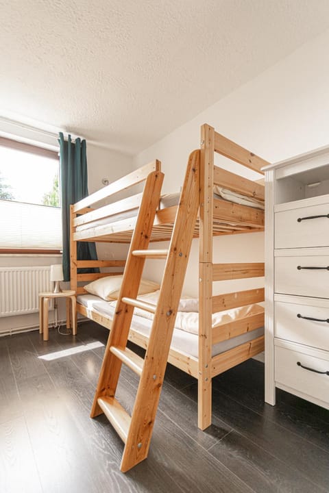 bunk bed