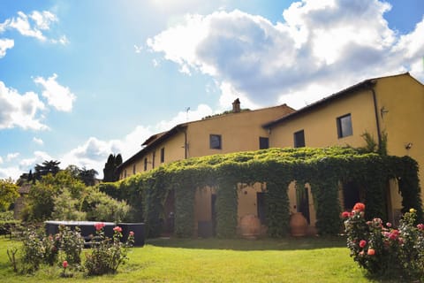 Property building, Spring, Natural landscape, Garden, Garden view