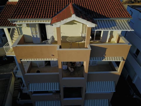 Property building, Bird's eye view