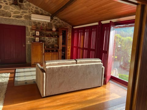 Casa das Castanhas - near Gerês House in Viana do Castelo District, Portugal