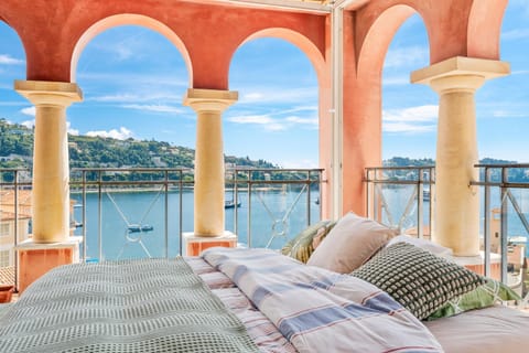Living room, Sea view