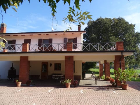 Property building, Balcony/Terrace