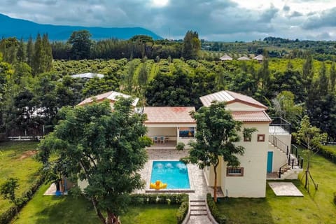 Property building, Swimming pool
