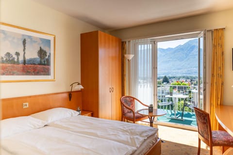 View (from property/room), Photo of the whole room