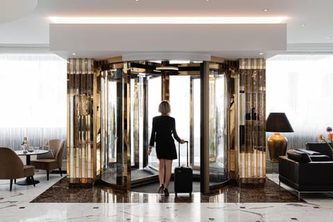 Property building, Facade/entrance, Lobby or reception