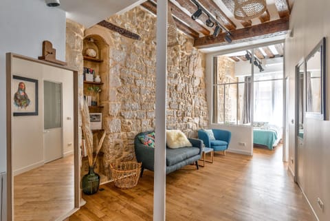 Living room, Seating area