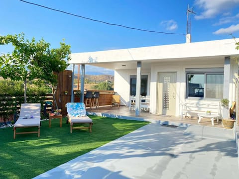 Property building, Patio, Day, Garden, View (from property/room), Balcony/Terrace, Garden view, sunbed