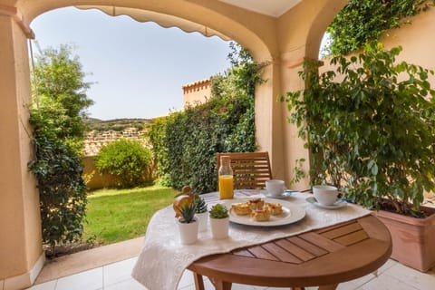 Patio, Garden