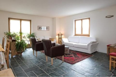 B&B Cecilia Bed and Breakfast in Canton of Grisons