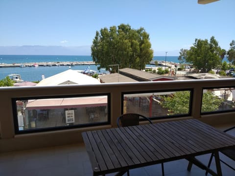 Thea, Agios Andreas Apartment in Messenia