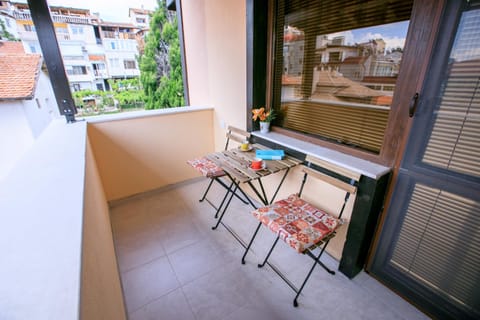 The Sun loves You - right beside the Park! Apartment in Blagoevgrad Province